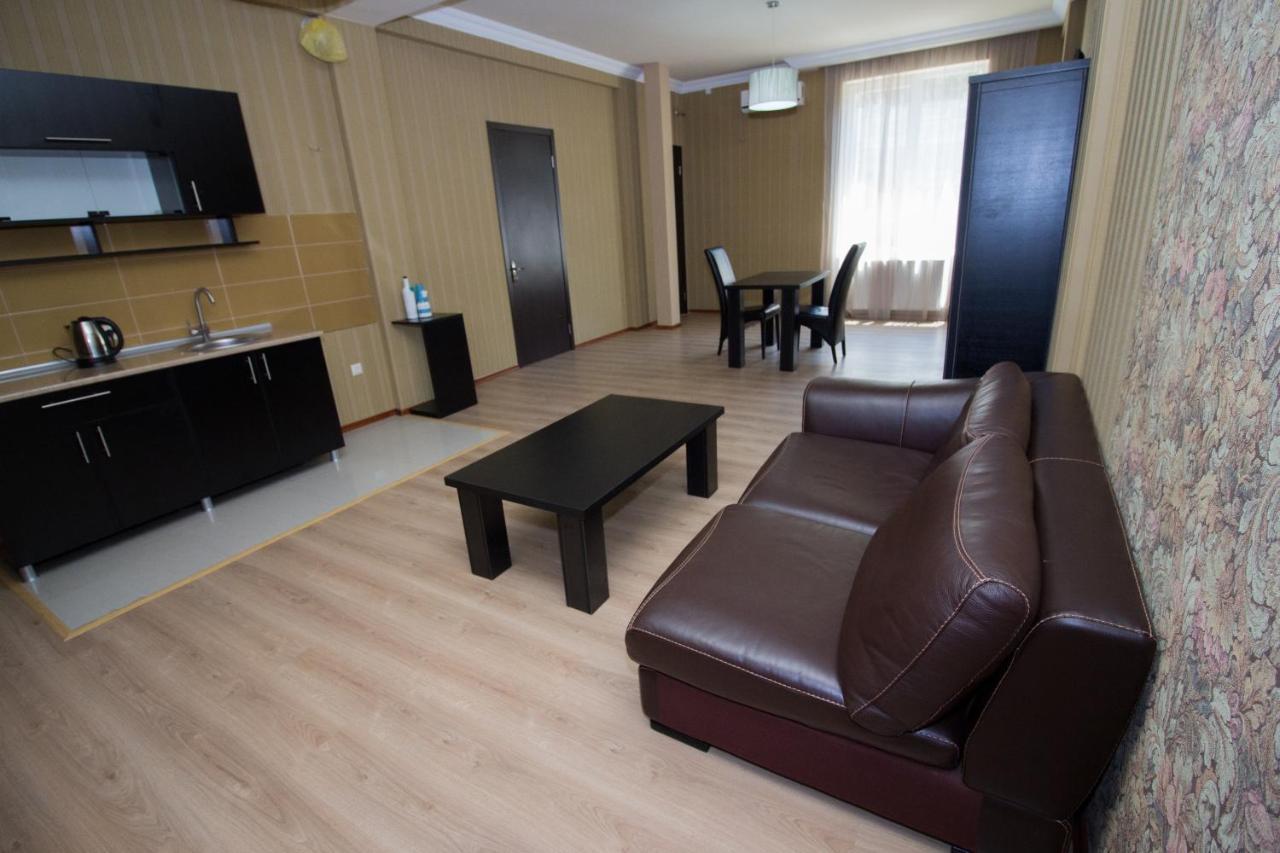 Отель Tbili House Тбилиси Экстерьер фото